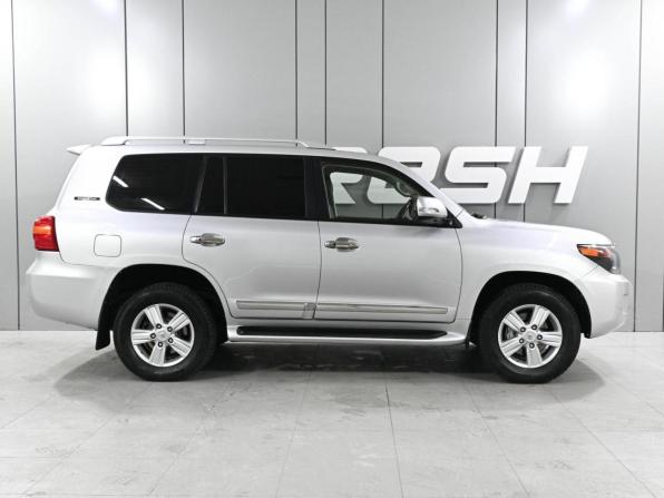 Toyota Land Cruiser 200 Series Рестайлинг 1 с пробегом 2013 года, цена 3 779 000 рублей, 275981 км, внедорожник, Автокод Объявления
