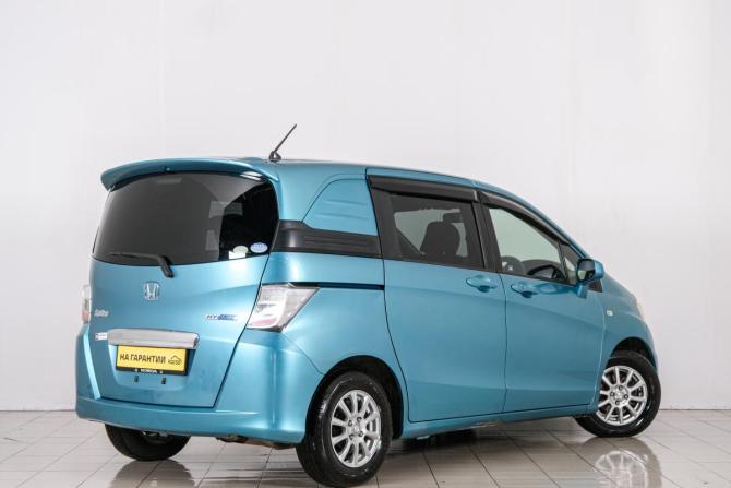 Honda Freed I Рестайлинг с пробегом 2011 года, цена 1 009 000 рублей, 175906 км, компактвэн, Автокод Объявления