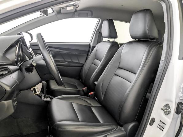 Toyota Yaris XP150 Рестайлинг с пробегом 2021 года, цена 1 750 000 рублей, 25773 км, хэтчбек, Автокод Объявления