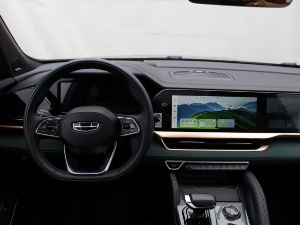 Geely Monjaro I с пробегом 2023 года, цена 3 150 000 рублей, 28500 км, внедорожник, Автокод Объявления