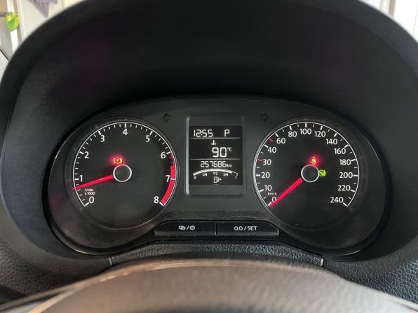 Volkswagen Polo V Рестайлинг с пробегом 2015 года, цена 795 000 рублей, 257684 км, седан, Автокод Объявления