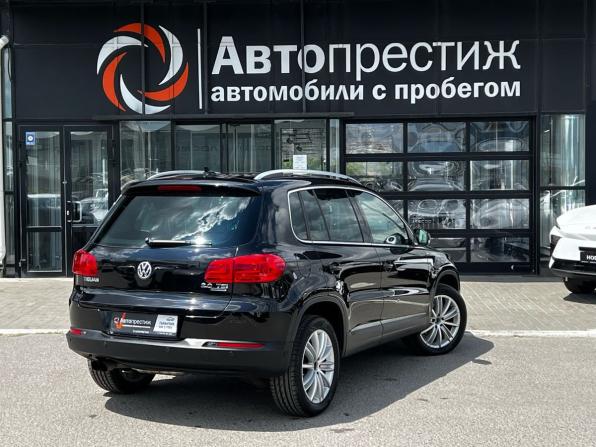 Volkswagen Tiguan I Рестайлинг с пробегом 2013 года, цена 1 685 000 рублей, 130800 км, внедорожник, Автокод Объявления