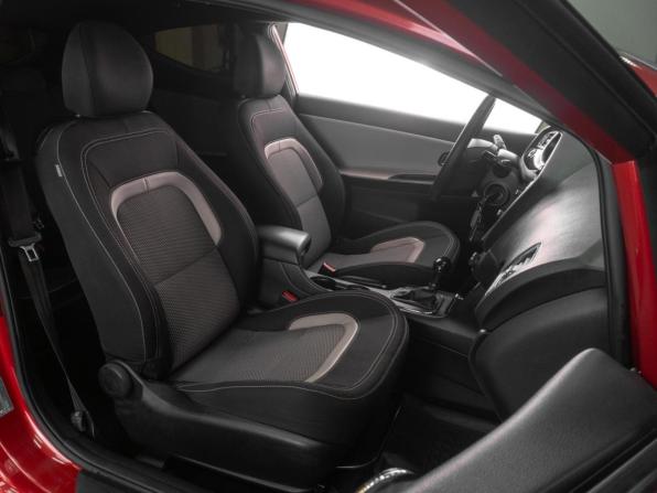 Kia Ceed II с пробегом 2014 года, цена 1 414 000 рублей, 106650 км, хэтчбек, Автокод Объявления