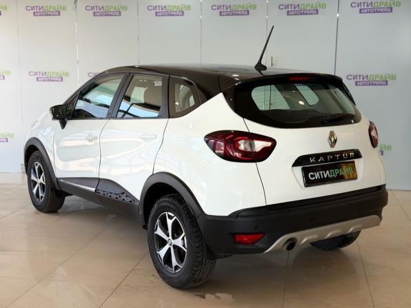 Renault Kaptur I Рестайлинг с пробегом 2021 года, цена 1 078 000 рублей, 175346 км, внедорожник, Автокод Объявления
