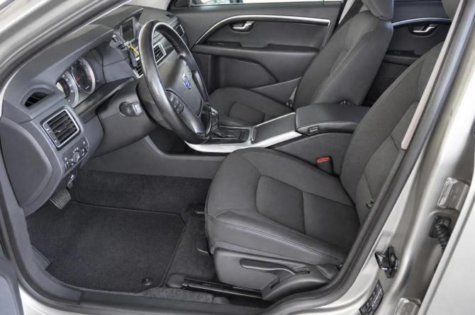 Volvo XC70 II Рестайлинг с пробегом 2013 года, цена 1 530 000 рублей, 177420 км, универсал, Автокод Объявления
