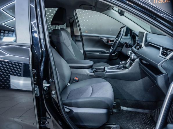 Toyota RAV4 V (XA50) с пробегом 2021 года, цена 3 100 000 рублей, 102230 км, внедорожник, Автокод Объявления