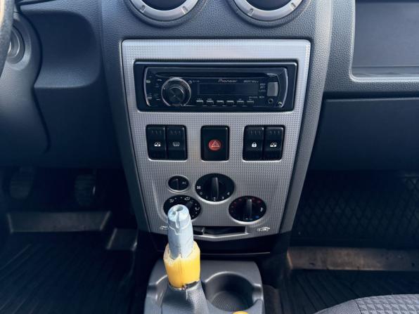 Renault Logan I с пробегом 2009 года, цена 350 000 рублей, 238977 км, седан, Автокод Объявления