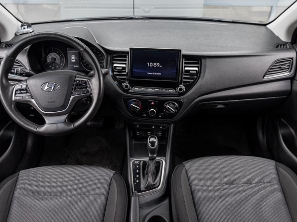 Hyundai Solaris II Рестайлинг с пробегом 2022 года, цена 1 589 000 рублей, 91500 км, седан, Автокод Объявления