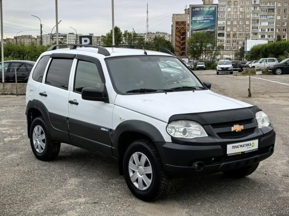 Chevrolet Niva I Рестайлинг с пробегом 2016 года, цена 579 000 рублей, 177000 км, внедорожник, Автокод Объявления