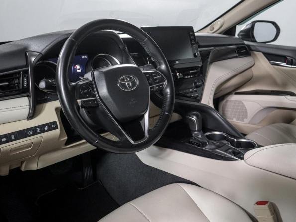 Toyota Camry VIII (XV70) Рестайлинг с пробегом 2021 года, цена 3 499 000 рублей, 69564 км, седан, Автокод Объявления