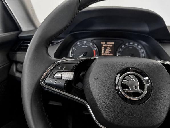 Skoda Octavia IV (A8) с пробегом 2020 года, цена 1 539 000 рублей, 229113 км, лифтбек, Автокод Объявления