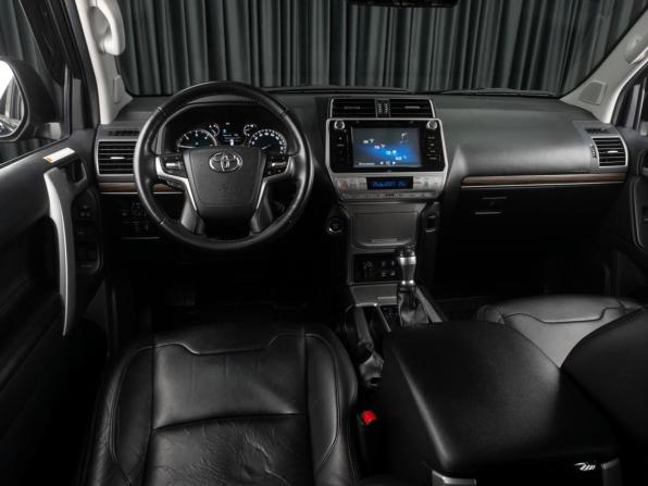 Toyota Land Cruiser Prado 150 Series Рестайлинг 2 с пробегом 2019 года, цена 5 189 000 рублей, 116427 км, внедорожник, Автокод Объявления
