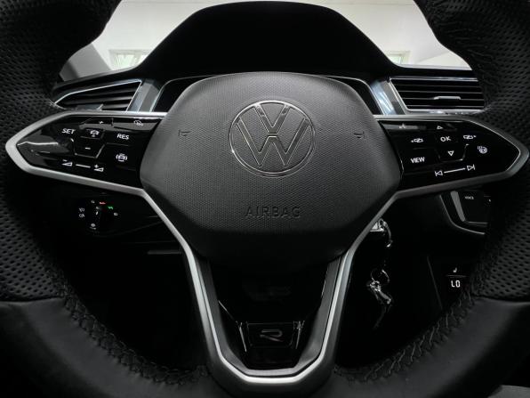 Volkswagen Tiguan II с пробегом 2017 года, цена 2 450 000 рублей, 165460 км, внедорожник, Автокод Объявления