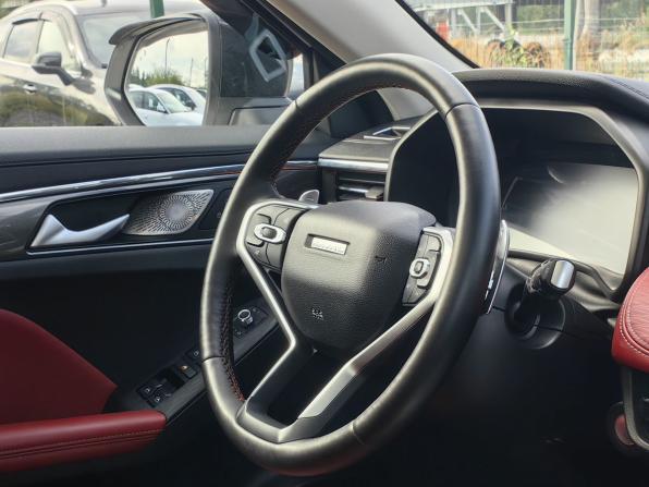 Haval Jolion I Рестайлинг с пробегом 2024 года, цена 2 009 000 рублей, 50000 км, внедорожник, Автокод Объявления