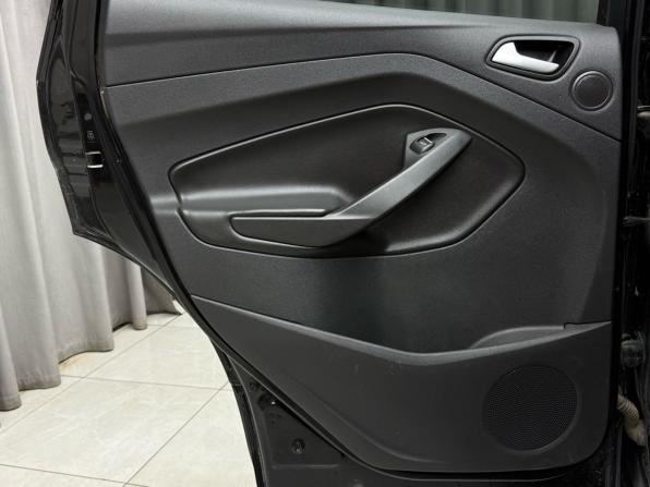 Ford Kuga II с пробегом 2015 года, цена 1 429 000 рублей, 195405 км, внедорожник, Автокод Объявления