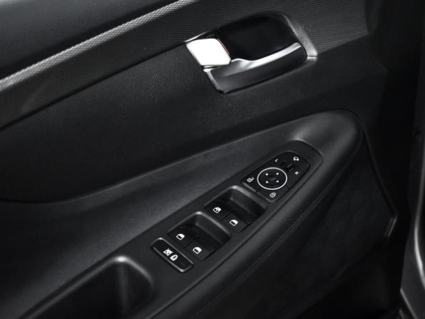 Hyundai Santa Fe IV с пробегом 2018 года, цена 2 600 000 рублей, 135500 км, внедорожник, Автокод Объявления
