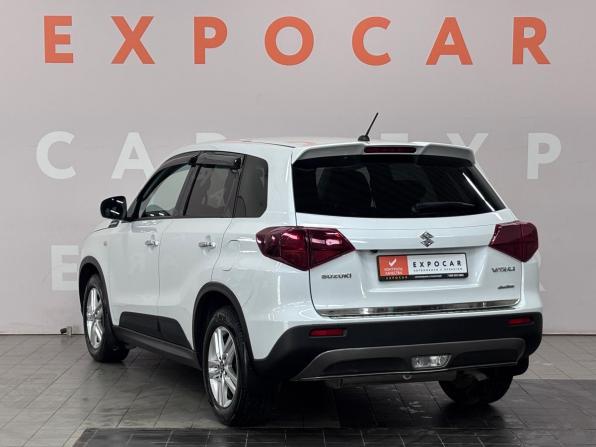 Suzuki Vitara II Рестайлинг с пробегом 2020 года, цена 2 125 000 рублей, 77005 км, внедорожник, Автокод Объявления