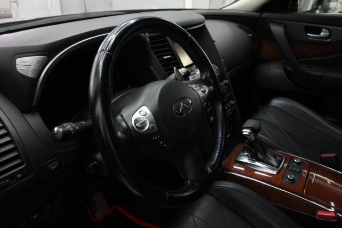 Infiniti QX70 с пробегом 2014 года, цена 2 800 000 рублей, 77829 км, внедорожник, Автокод Объявления