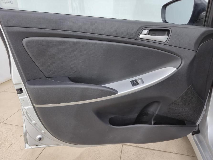 Hyundai Solaris I Альметьевск  - изображение 9