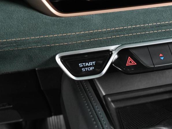 Geely Monjaro I с пробегом 2023 года, цена 3 175 000 рублей, 80234 км, внедорожник, Автокод Объявления