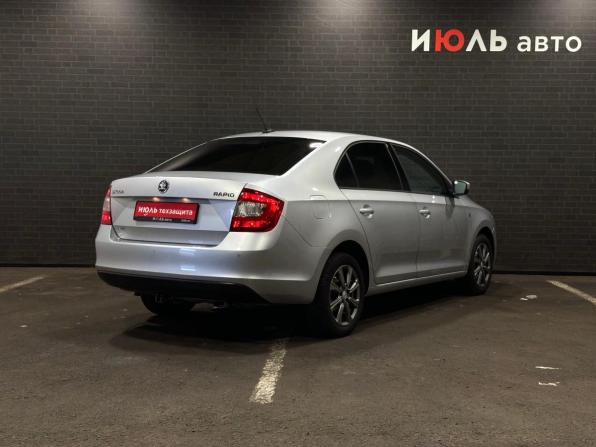 Skoda Rapid I Рестайлинг с пробегом 2017 года, цена 1 300 000 рублей, 143263 км, лифтбек, Автокод Объявления