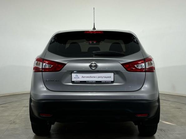 Nissan Qashqai II с пробегом 2015 года, цена 1 600 000 рублей, 122071 км, внедорожник, Автокод Объявления