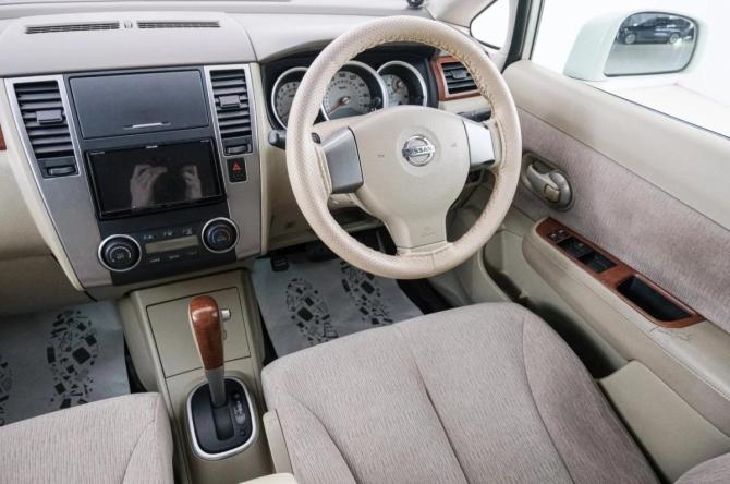 Nissan Tiida I Рестайлинг с пробегом 2010 года, цена 649 000 рублей, 313000 км, седан, Автокод Объявления