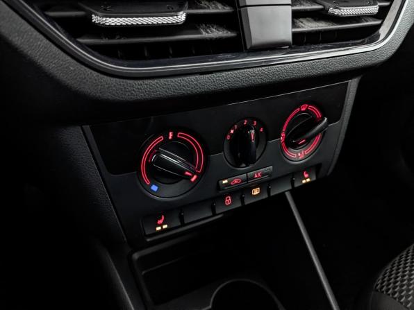 Volkswagen Polo VI с пробегом 2021 года, цена 1 419 000 рублей, 82130 км, лифтбек, Автокод Объявления