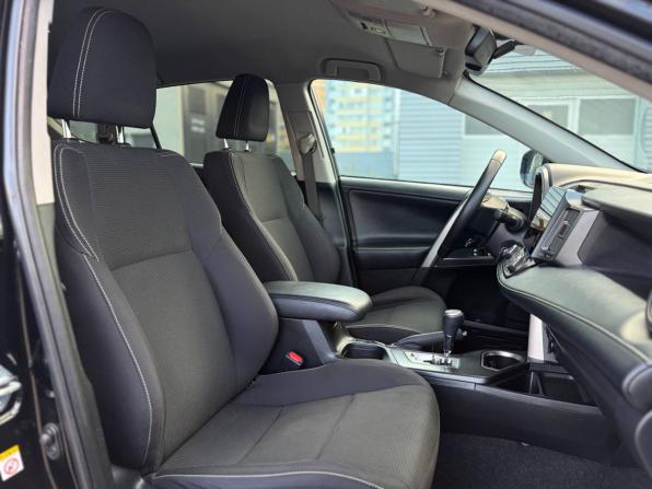 Toyota RAV4 IV (XA40) Рестайлинг с пробегом 2017 года, цена 1 995 000 рублей, 244000 км, внедорожник, Автокод Объявления