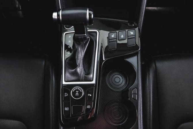 Kia Sportage V с пробегом 2023 года, цена 3 299 000 рублей, 118000 км, внедорожник, Автокод Объявления