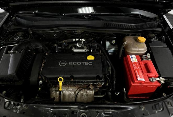 Opel Astra J с пробегом 2012 года, цена 610 000 рублей, 249111 км, хэтчбек, Автокод Объявления