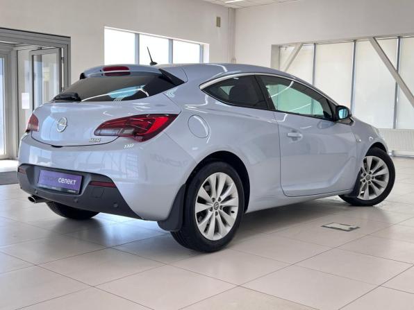 Opel Astra J Рестайлинг с пробегом 2014 года, цена 900 000 рублей, 151300 км, хэтчбек, Автокод Объявления