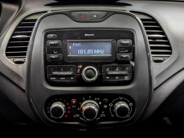Renault Kaptur I с пробегом 2017 года, цена 1 225 000 рублей, 95588 км, внедорожник, Автокод Объявления