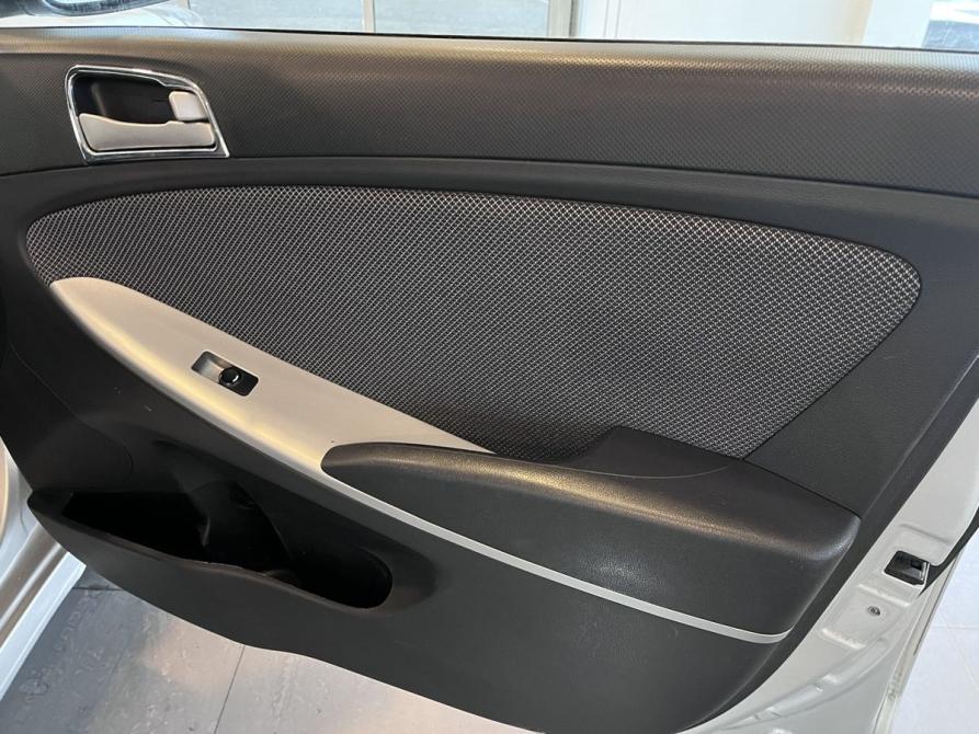 Hyundai Solaris I Чебоксары  - изображение 26