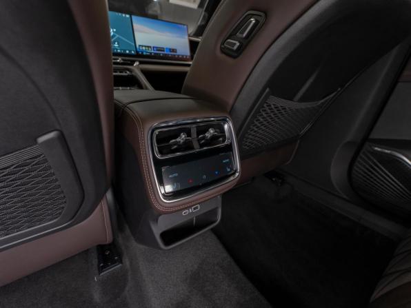 Geely Monjaro I Рестайлинг 2 с пробегом 2026 года, цена 4 400 000 рублей, 50 км, внедорожник, Автокод Объявления
