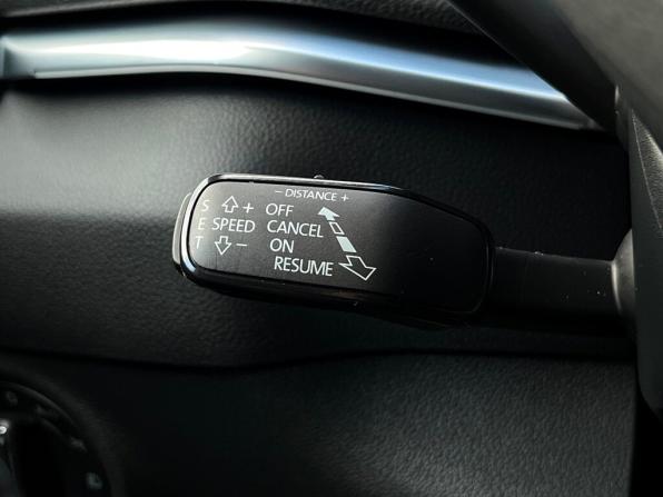 Skoda Karoq I с пробегом 2020 года, цена 2 326 700 рублей, 104912 км, внедорожник, Автокод Объявления