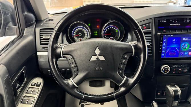 Mitsubishi Pajero IV с пробегом 2011 года, цена 2 000 000 рублей, 108418 км, внедорожник, Автокод Объявления