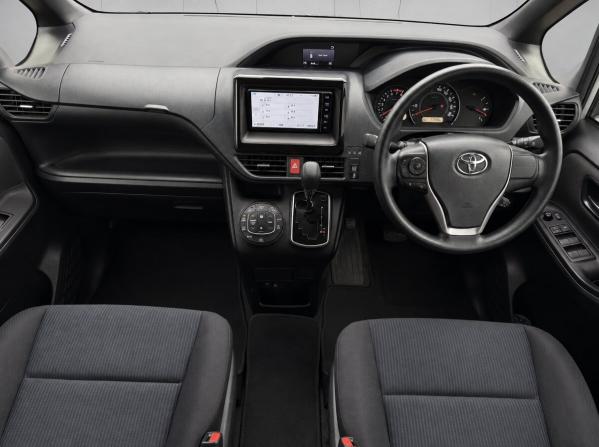 Toyota Noah III (R80) Рестайлинг с пробегом 2021 года, цена 2 699 500 рублей, 77370 км, минивэн, Автокод Объявления
