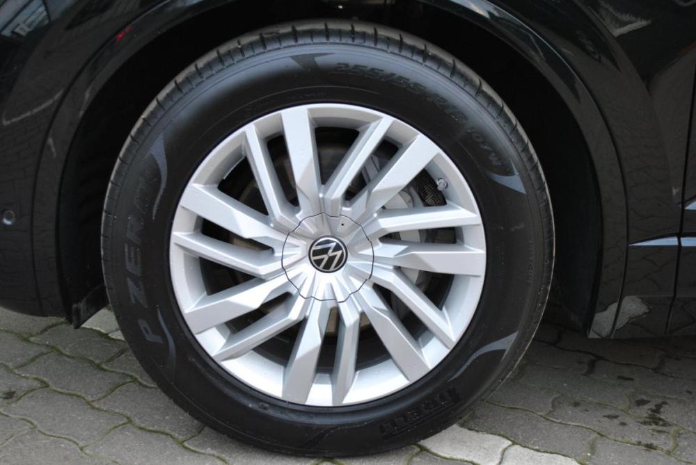 Volkswagen Touareg III Рестайлинг Москва  - изображение 30