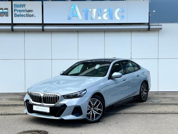 BMW 5 серии VIII (G60/G61/G68) с пробегом 2024 года, цена 7 390 000 рублей, 2200 км, седан, Автокод Объявления