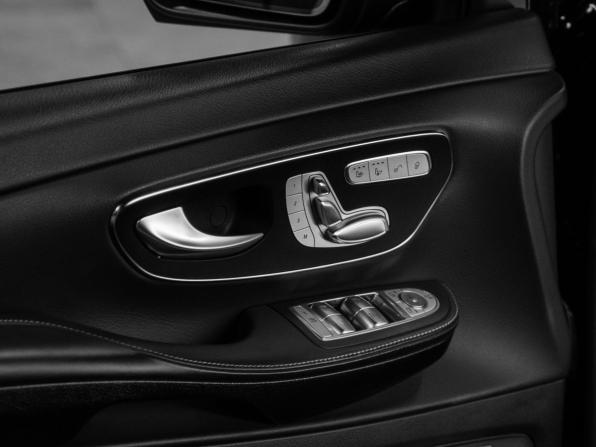 Mercedes-Benz V-Класс III (W447) Рестайлинг с пробегом 2023 года, цена 10 000 000 рублей, 22169 км, минивэн, Автокод Объявления