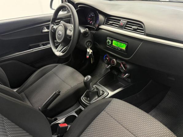 Kia Rio IV с пробегом 2017 года, цена 1 150 000 рублей, 83000 км, седан, Автокод Объявления