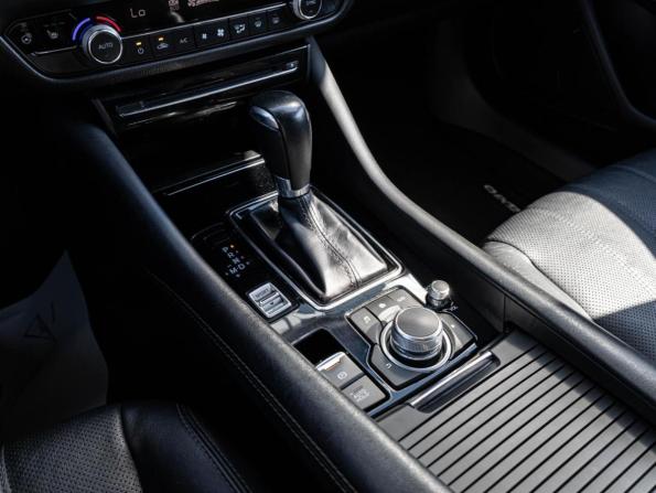 Mazda 6 III (GJ) Рестайлинг 2 с пробегом 2019 года, цена 2 390 000 рублей, 126264 км, седан, Автокод Объявления
