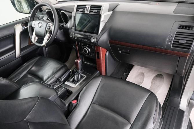 Toyota Land Cruiser Prado 150 Series Рестайлинг 1 с пробегом 2014 года, цена 3 599 000 рублей, 309000 км, внедорожник, Автокод Объявления
