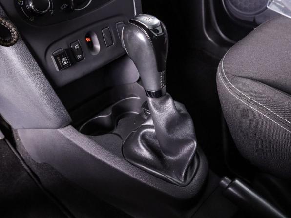 Renault Logan II Рестайлинг с пробегом 2021 года, цена 1 159 000 рублей, 224860 км, седан, Автокод Объявления