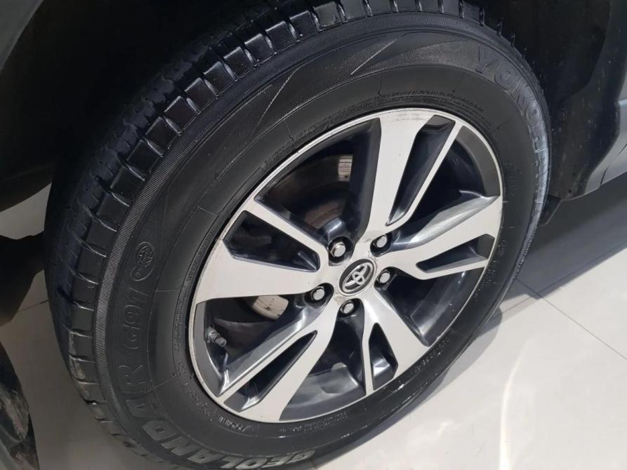 Toyota RAV4 IV (XA40) Рестайлинг Москва  - изображение 18