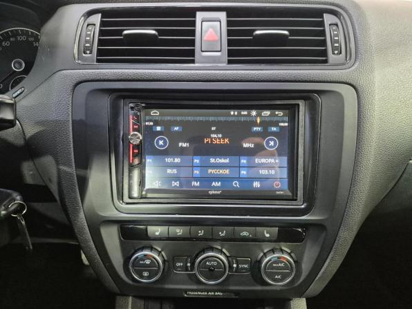 Volkswagen Jetta VI с пробегом 2012 года, цена 665 000 рублей, 320000 км, седан, Автокод Объявления