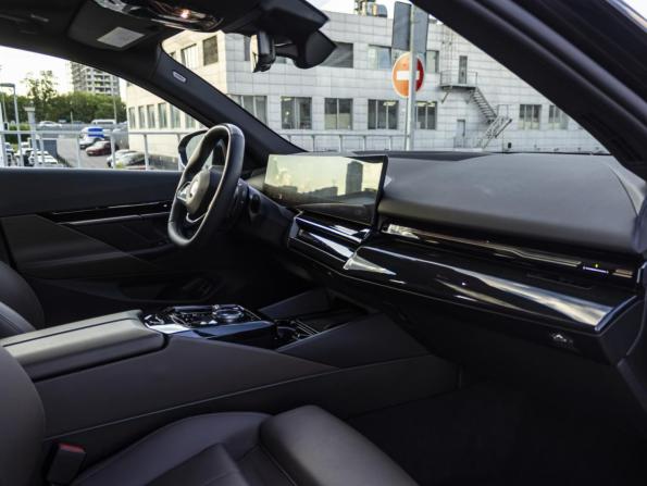 BMW 5 серии VIII (G60/G61/G68) с пробегом 2023 года, цена 6 490 000 рублей, 45660 км, седан, Автокод Объявления
