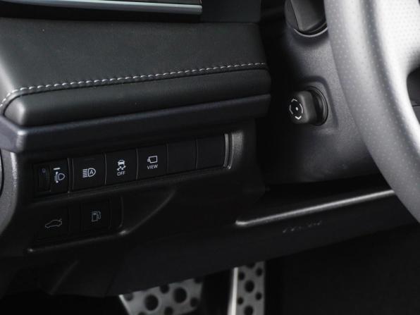 Toyota Camry IX (XV80) China Market с пробегом 2026 года, цена 4 429 000 рублей, 137 км, седан, Автокод Объявления