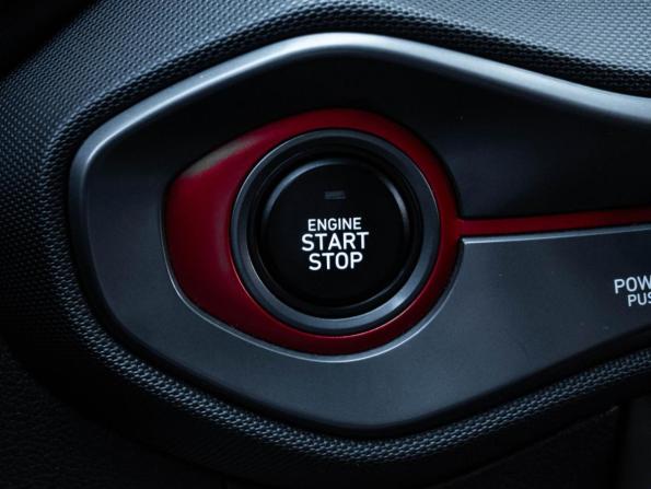 Hyundai Veloster II с пробегом 2019 года, цена 2 310 000 рублей, 64488 км, хэтчбек, Автокод Объявления